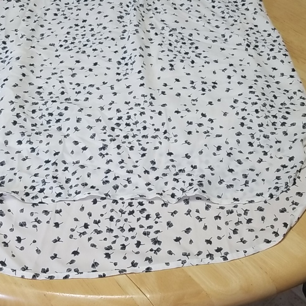 H&M dress - Picture 2 of 4